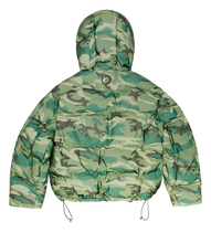 Load image into Gallery viewer, Reflective Star Camo Puffer Jacket
